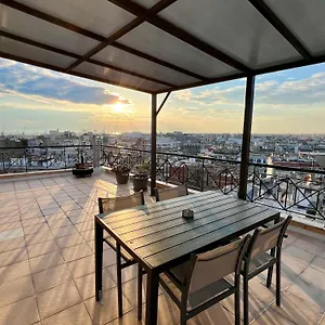 https://apt-180-rooftop-view.hotelschalkidiki.net